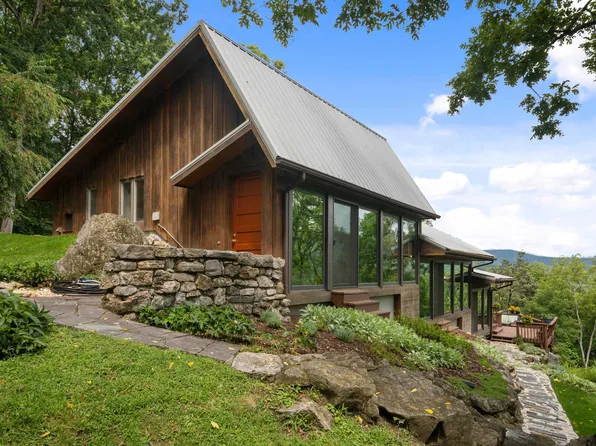 3418 Deer Run Rd, Blacksburg, VA 24060