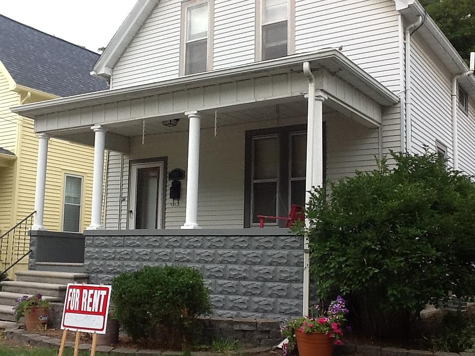 1st image of 606 S Ashley St