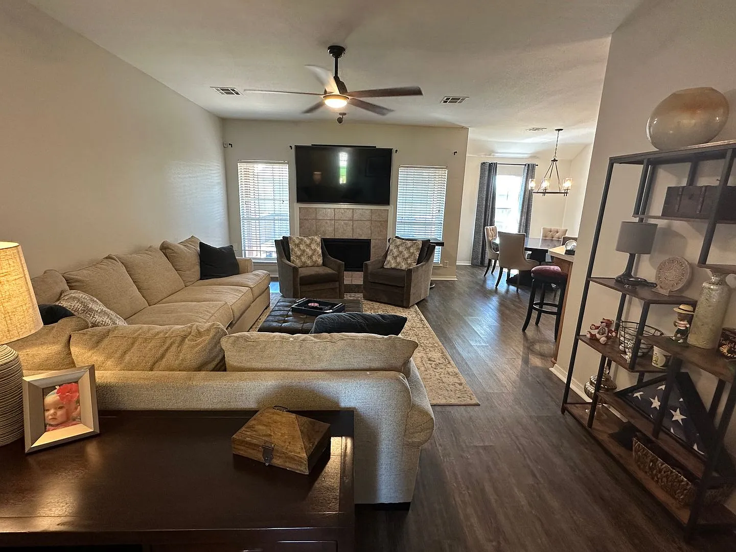 Bixby Schools - 4 Bedroom Or 3 Bedroom With Office And 3 Car Garage. — Photo 4