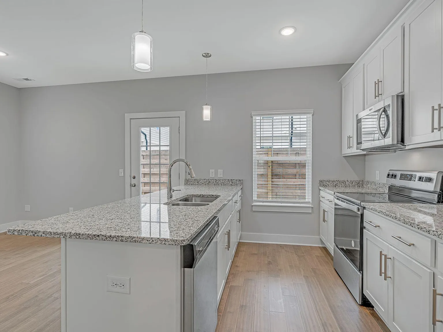 Robinsons Rowhouse Townhomes — Photo 2