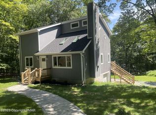3426 Canterbury Cir, East Stroudsburg, PA