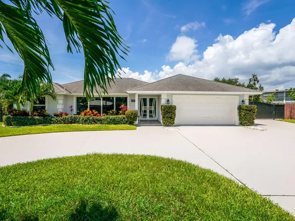 1936 Mediterranean Road W, Lake Clarke Shores, FL 33406