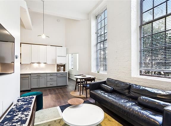 3rd image of 920 Poeyfarre St APT 246