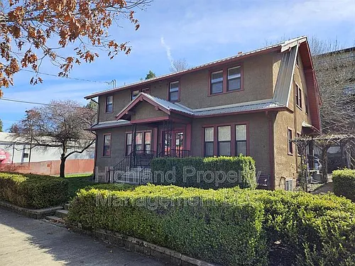 340 S Grand Ave #4 Photo 1