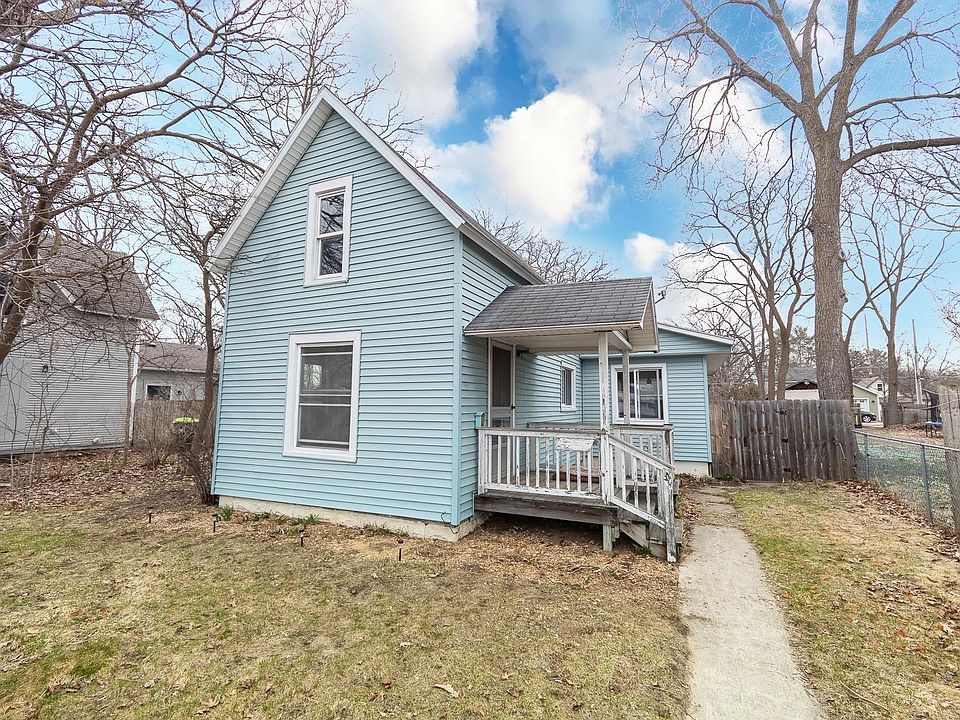 1st image of 955 Woodmere Ave