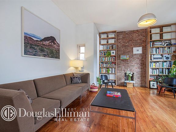 4th image of 7 S Portland Ave APT 3B