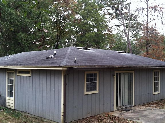 2nd image of 2837 McArthur St