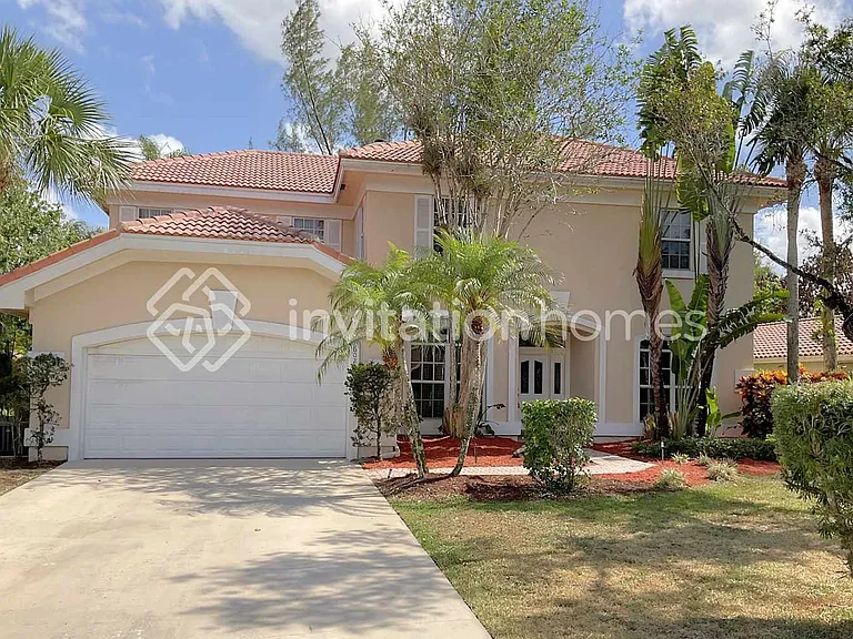 6020 NW 67th Ct — Photo 1