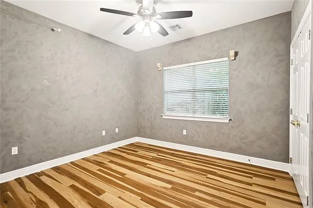 1306 Woodmere Dr — Photo 17
