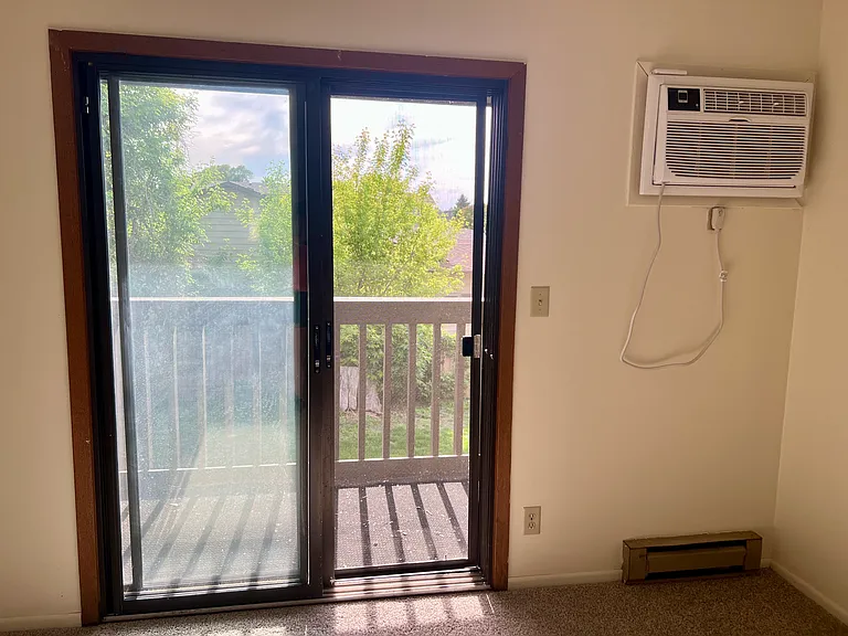 1600 Pinewood Ln — Photo 14