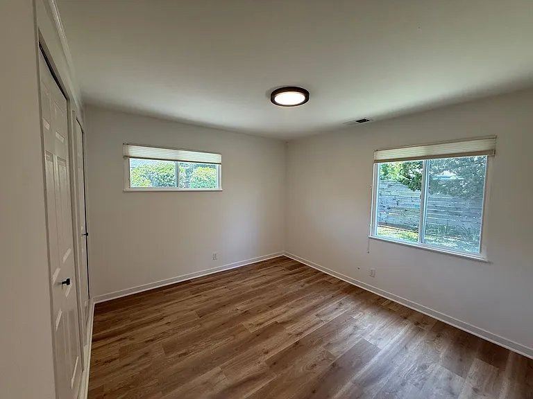 31 Dorset Ln — Photo 7
