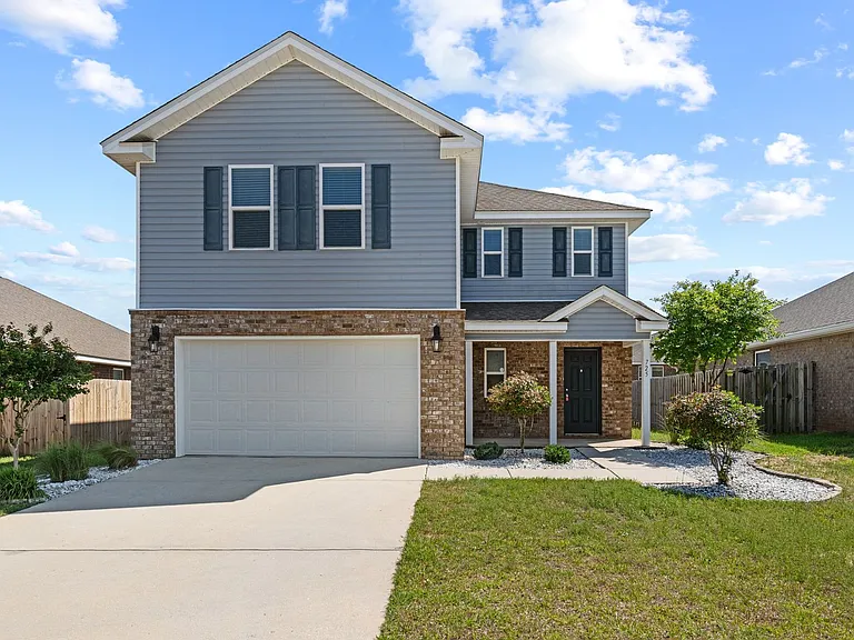 725 Widgeon Way — Photo 1