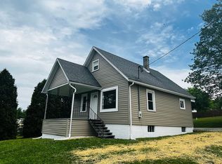 155 Penn St, Mc Clellandtown, PA