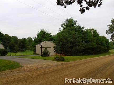 Pole Barn by Road - 30 ft x 40 ft