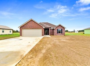 1134 Ches Broussard Rd, Breaux Bridge, LA 70517