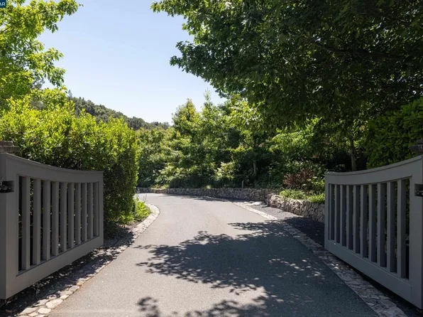 3937 Happy Valley Rd, Lafayette, CA 94549