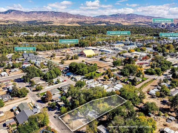 215 E 39th St, Garden City, ID 83714