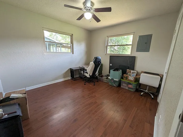 1235 Palm Dr — Photo 9