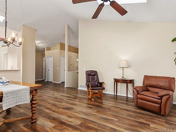 5th image of 2420 Royal Palm Dr