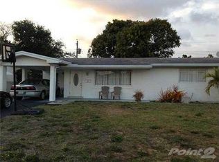 8211 NW 15th St, Pembroke Pines, FL 33024
