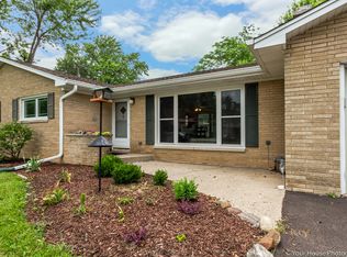 38026 N Academy Dr, Lake Villa, IL