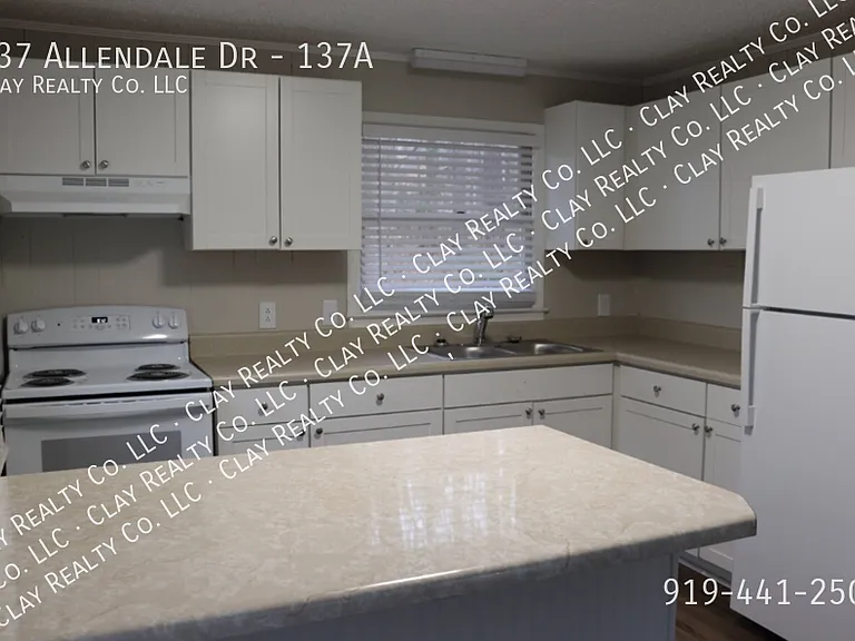 137 Allendale Dr #137A — Photo 3