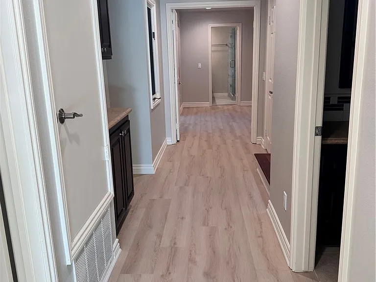 825 Hibiscus Ct — Photo 23