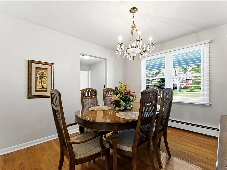 Stanton Dr — Photo 8