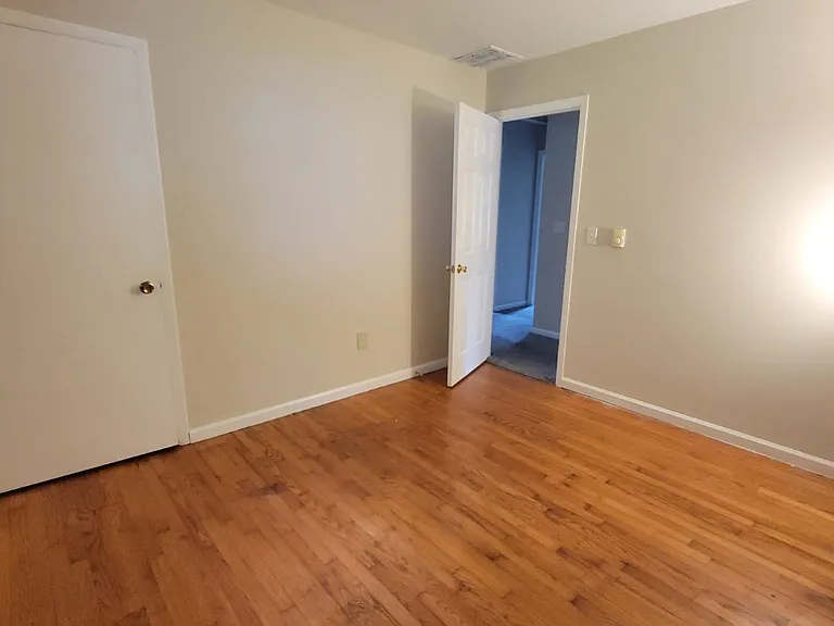 22547 Wood Branch Rd — Photo 17