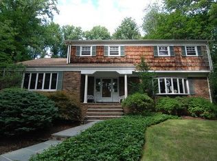 40 Old Forge Ln, Berkeley Heights, NJ 07922