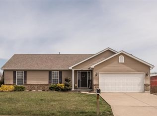 204 Trotters Point Dr, Wright City, MO 63390