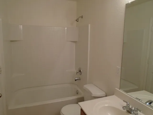 12713 Lost Prairie Dr — Photo 18