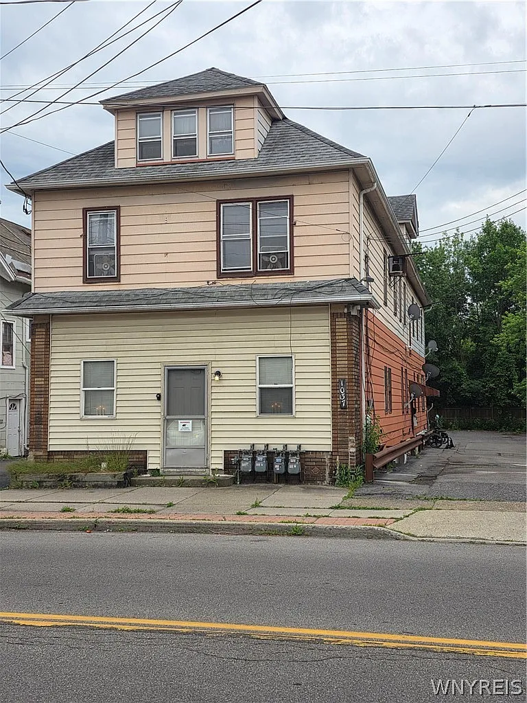 2 bed, 1.0 bath, 5214 sqft, $1,150 — Photo 1