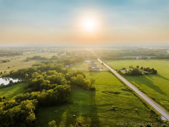 2 E 106th St N, Sperry, OK 74073