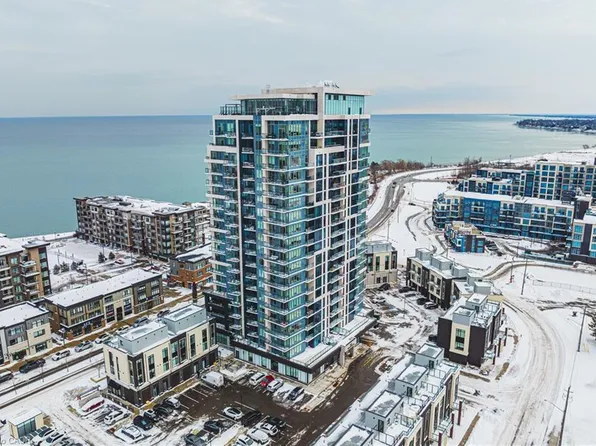 385 Winston Rd #1710, Grimsby, ON L3M 0J3