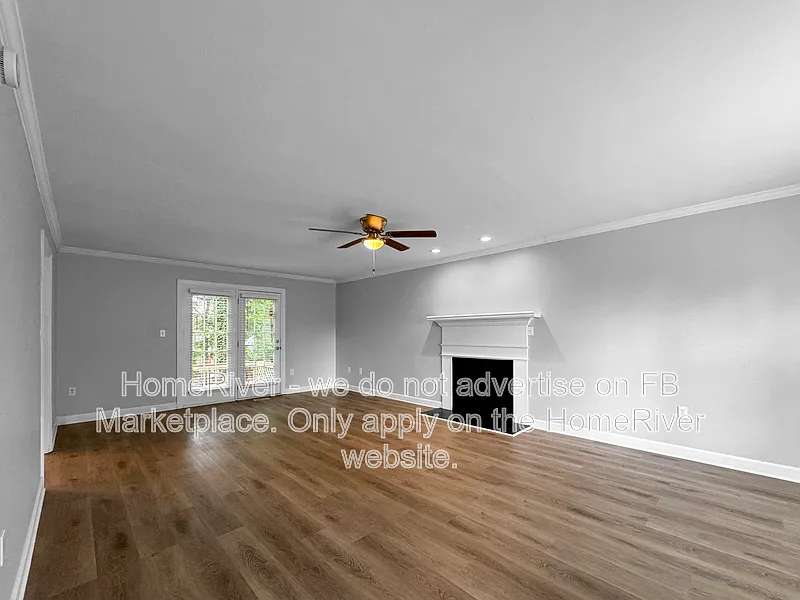 3 bed, 2.5 bath, 2852 sqft, $2,175 — Photo 4