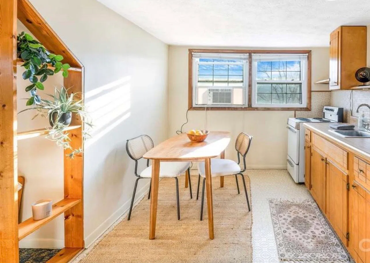 Studio, 450 sqft, $995 — Photo 2