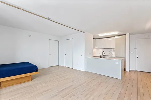 Rented by Corcoran | media 15