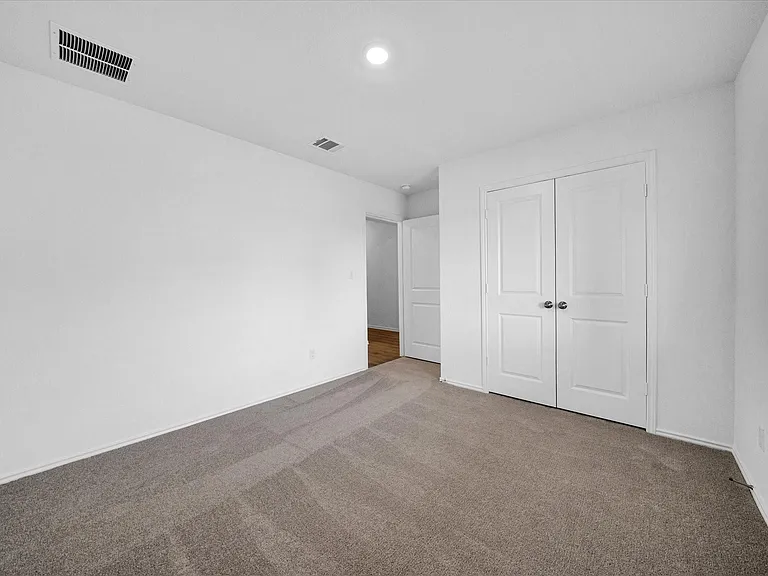145 Crawford — Photo 24