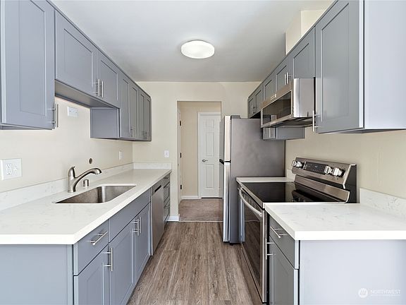 3rd image of 1100 S Atlantic Street #203
