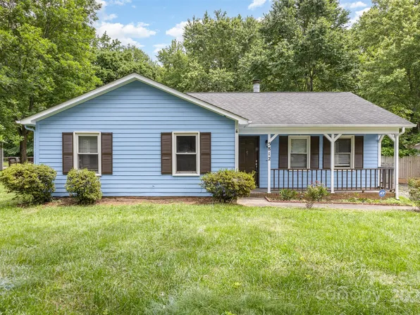 5812 Old Meadow Rd, Charlotte, NC 28227