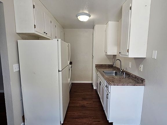 4th image of 1500 Lake Blvd #2