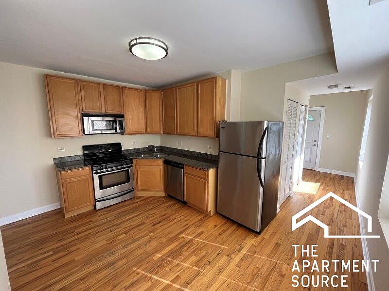 1st image of 4607 N Monticello Ave #3S