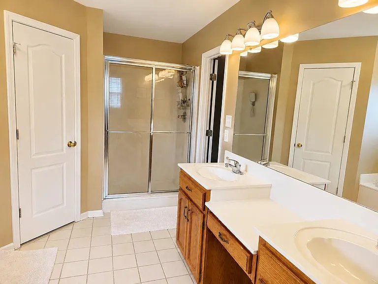 11652 Belle Manor Dr — Photo 10
