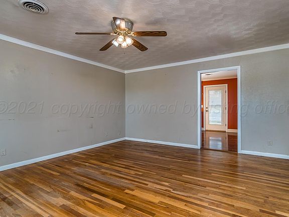 5th image of 1010 N Charles St