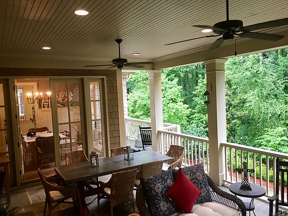 Covered Patio!