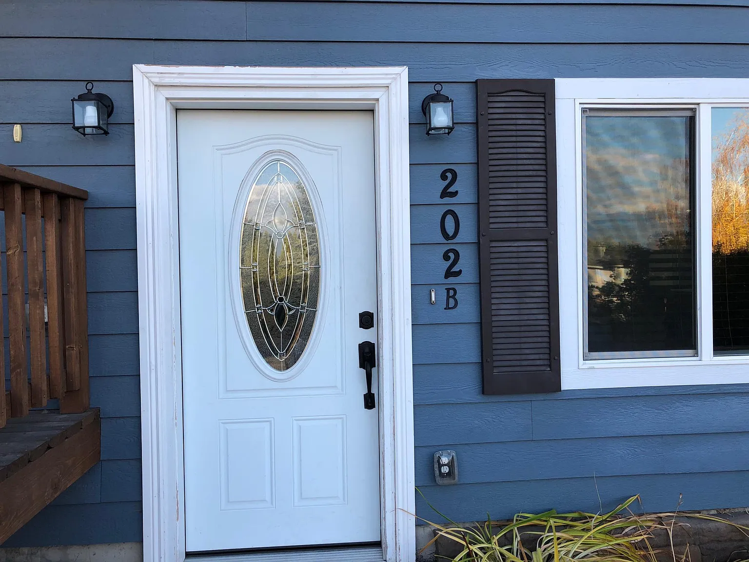 202 Farview Dr — Photo 2