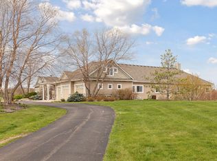 1373 Prairie Meadow Rd, Maple Plain, MN 55359