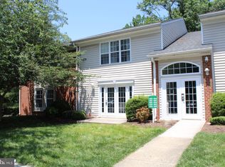 15524 Horseshoe Ln, Woodbridge, VA 22191