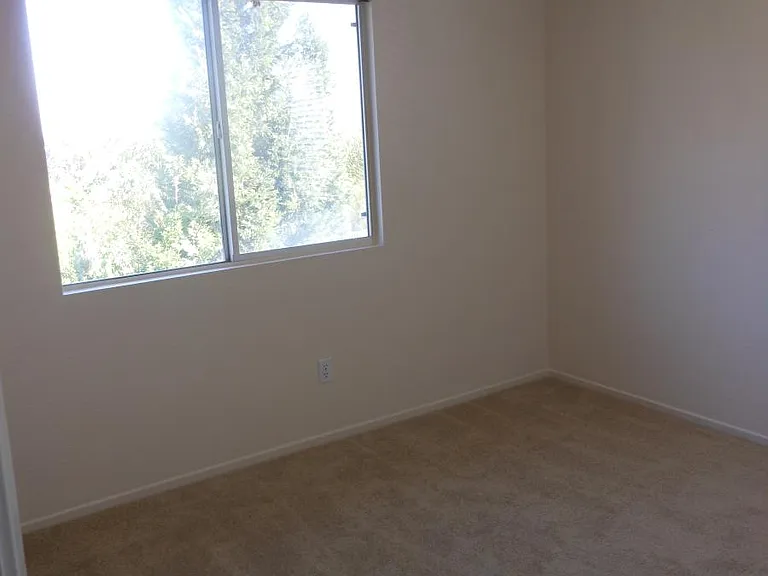 Upstairs Bedroom 1
